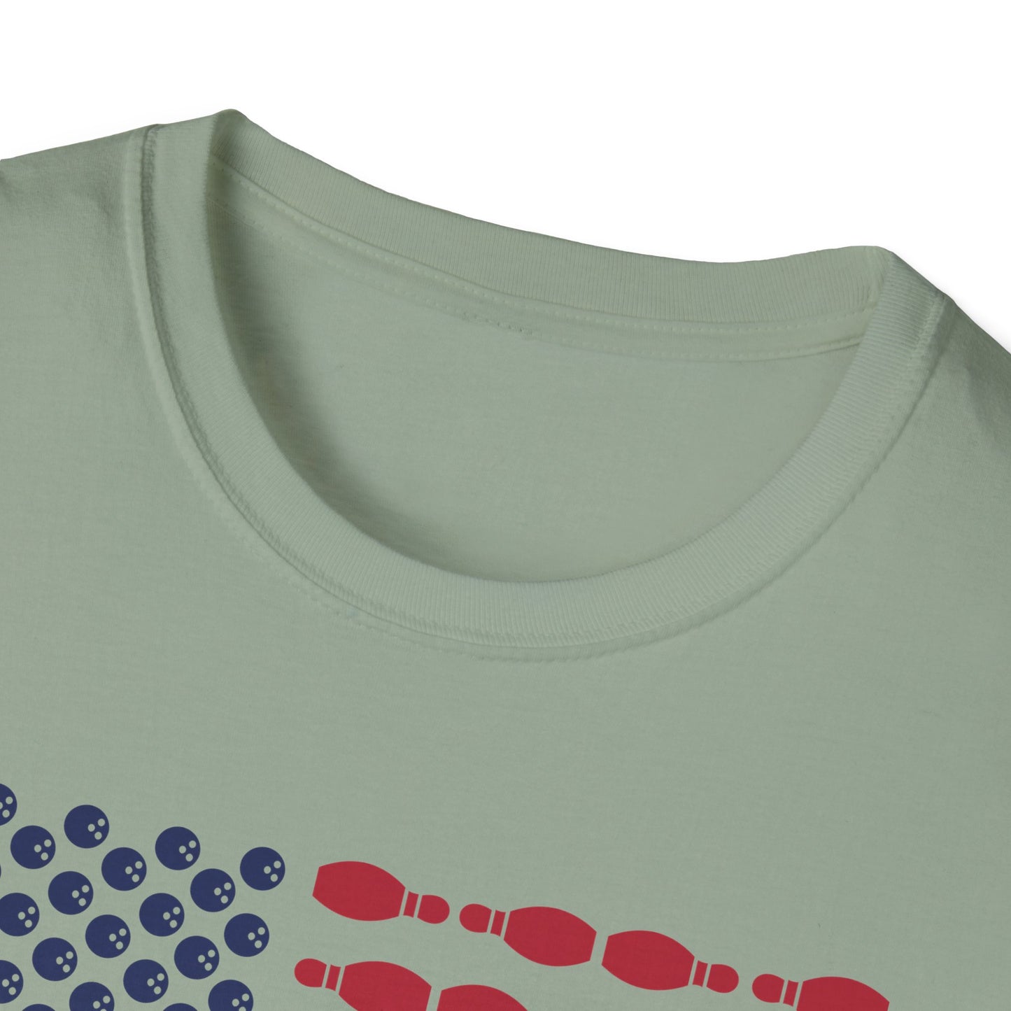 Bowling USA flag balls and pins T-Shirt